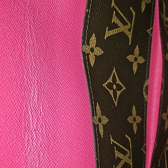 Louis Vuitton checkbook wallet - Picture 5 of 9